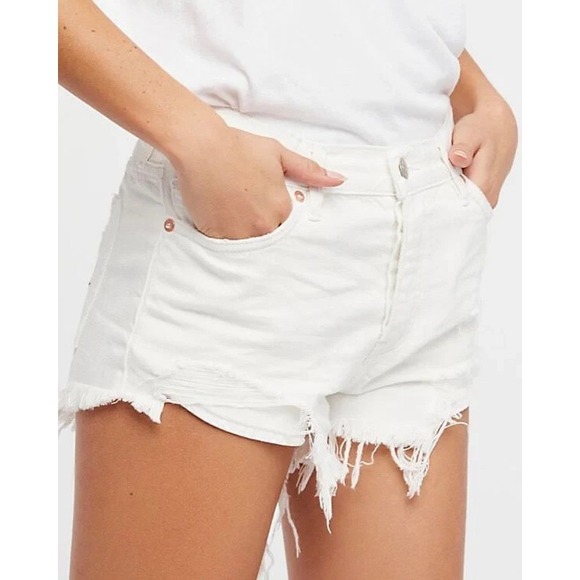 Free People Pants - Free People Women's White‎ Denim Loving Good Vibrations Cut Off Shorts Size 27